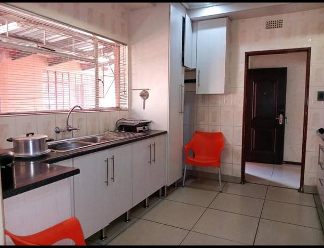 4 BEDROOM HOUSE FOR SALE IN VANDERBIJLPARK CE 3